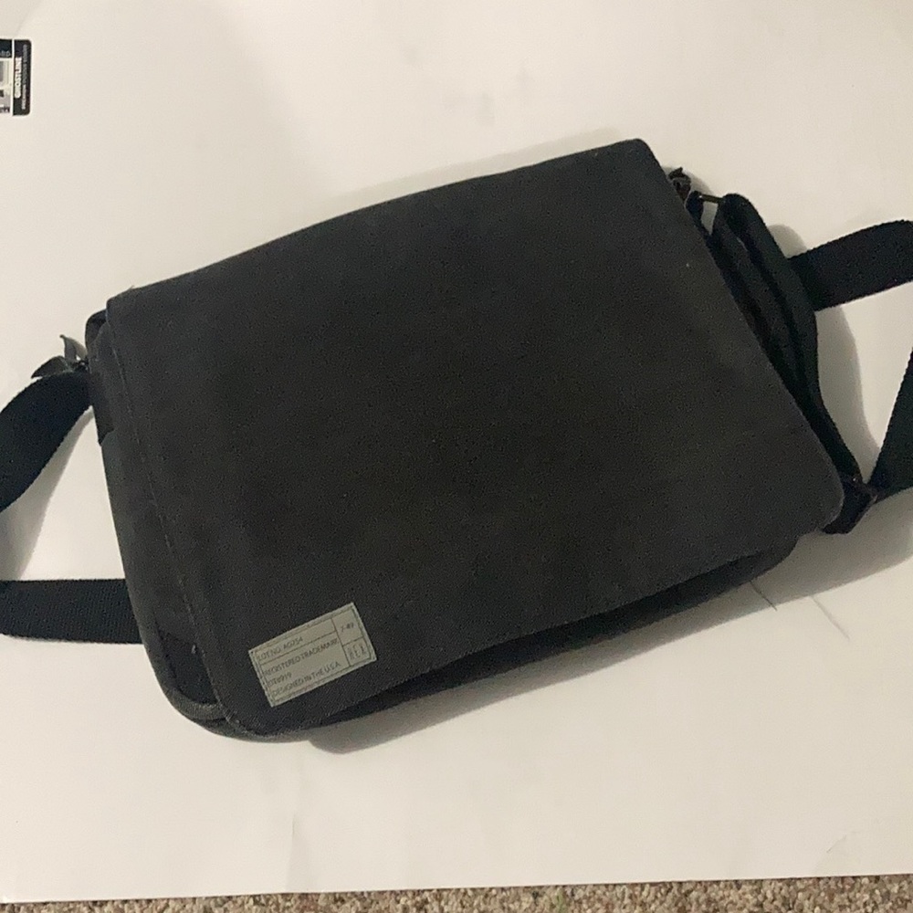 Hex tech bag